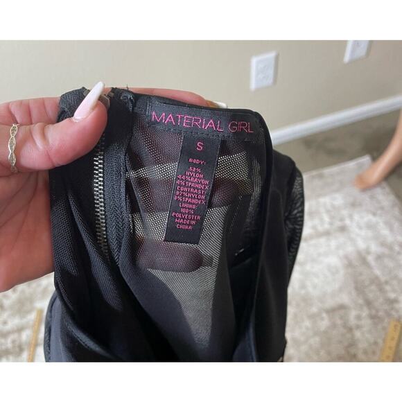 Material Girl lace and sheer fit & flare skater dress sweat heart neckline SZ SM - Picture 5 of 10